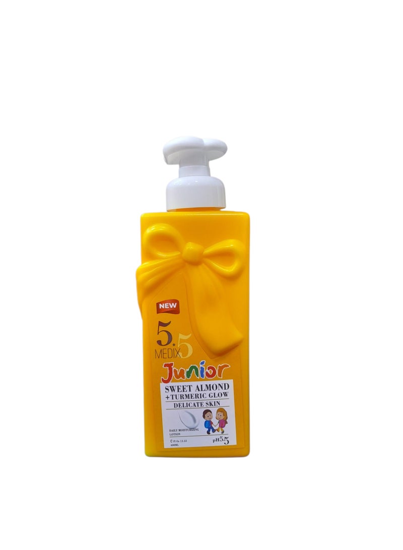 لوشن للأطفال الصغار برائحة اللوز الحلو والكركم لبشرة ناعمة ومشرقة 400 مل